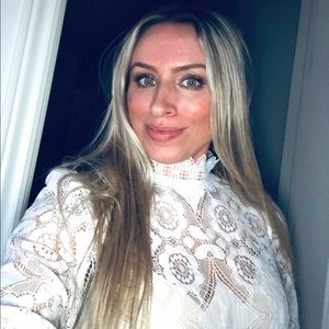 Meet your Posher, Lana